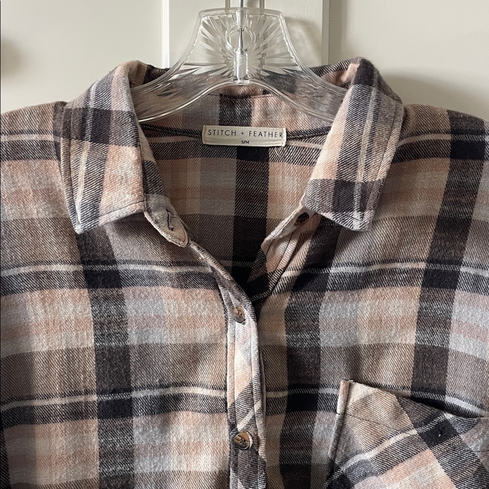 Stitch&Feather Plaid Flannel Button Down Shirt Neutral Brown Oversized Cozy Fall - Picture 2 of 4